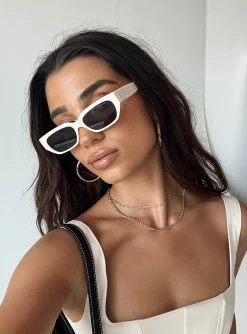 Princess Polly Winnick Sunglasses Cream Cream