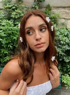 Princess Polly Lower Impact Hammond Flower Hair Clip Pack White White