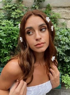 Princess Polly Lower Impact Hammond Flower Hair Clip Pack White White 14 Princess Polly Lower Impact Hammond Flower Hair Clip Pack White White -princess shop 0 bb3d827d f0d7 4acd bdd7 d2c8d9473346 767x.progressive