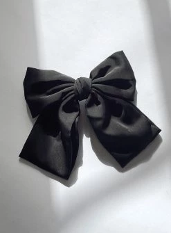 Princess Polly Walters Hair Bow Black Black -princess shop 0 c7c69783 8124 4da4 8158 4a881f519172 767x.progressive