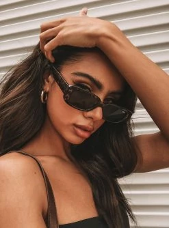 Princess Polly Creeper Sunglasses Tortoiseshell Tortoise -princess shop 1.1 4a2cb3cc 6c05 4023 bef9 bca163e89ec5 1025x.progressive