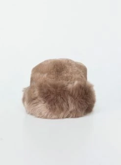 Princess Polly Veruca Fluffy Hat Brown Brown -princess shop 1 72e23840 109a 4f47 bb77 d9712c007fc6 767x.progressive
