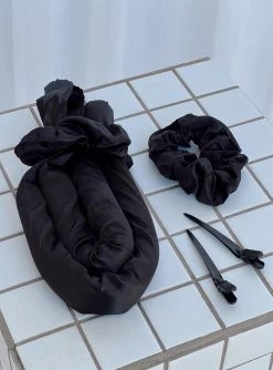 Princess Polly Habboo Heatless Curl Pack Black Black -princess shop 1 c1edf23a 1c43 4be8 973f 43bf32e62bdc 767x.progressive