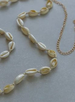 Princess Polly Angelique Shell Belt Cream Cream -princess shop 2 79133c83 8cd3 4176 a7d0 8cb5604d38ca 1025x.progressive