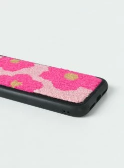 Princess Polly Klova Textured IPhone Case Pink Pink -princess shop 2 9ca7434b c33f 4ec6 987f 39cfa88619f0 1025x.progressive