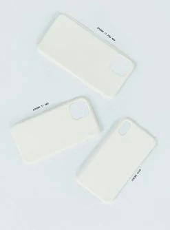 Princess Polly The Classic IPhone Case Cream Cream -princess shop 3 01e4dcac 11f0 4ac0 9eb7 12eff3b22698 1025x.progressive