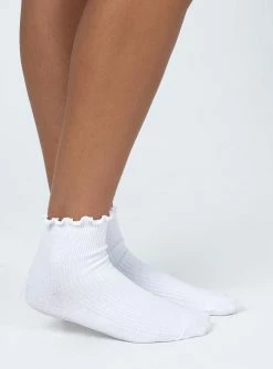 Princess Polly Ribbed Ruffle Socks White White -princess shop 3 0b72a84a cdf9 49aa 8b06 0d2994ee1f5f 1025x.progressive