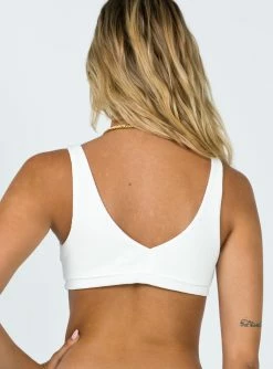 Princess Polly So Simple Bralette White White 14 Princess Polly So Simple Bralette White White -princess shop 3 d4e82c07 a798 4d65 a6b1 7b24f3039718 1025x.progressive