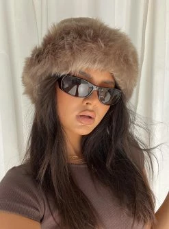 Princess Polly Veruca Fluffy Hat Brown Brown -princess shop 3 e7cc3721 0bcd 4a35 822b d1b41caaffac 1025x.progressive