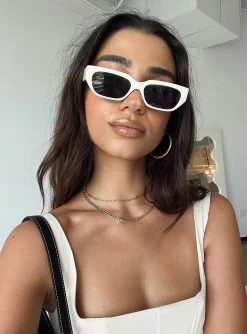 Princess Polly Winnick Sunglasses Cream Cream -princess shop 3 eb2d11f0 e5e4 408e 8179 b66967c18dfc 1025x.progressive