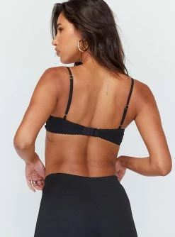 Princess Polly Kiki Bralette Black Black -princess shop 4 04b04d75 2ac8 4095 80f1 42493a7b174e 1025x.progressive