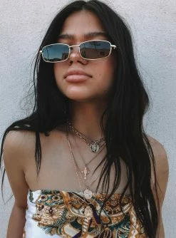 Princess Polly Nirvana Sunglasses Gold Gold -princess shop 7 3 132 1025x.progressive