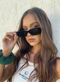 Princess Polly Creeper Sunglasses Black Black -princess shop CREEPER SUNGLASSES BLACK 1025x.progressive