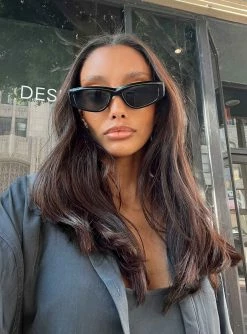 Princess Polly Durand Sunglasses Black Black