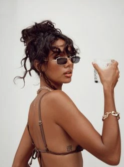 Princess Polly Nirvana Sunglasses Gold Gold -princess shop Nirvana Sunglasses d68796c1 3957 4420 92a3 d557458f8d07 1025x.progressive