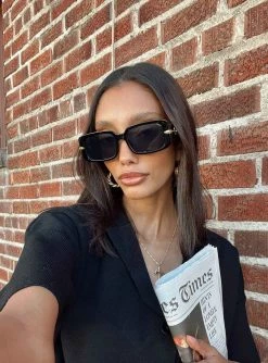 Princess Polly Solano Sunglasses Black Black -princess shop Solana Sunglasses Black 767x.progressive